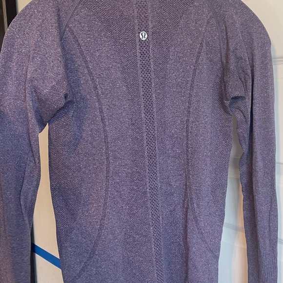 Lululemon Swiftly Tech LS 1/2 Zip: Size 6 - Picture 2 of 5